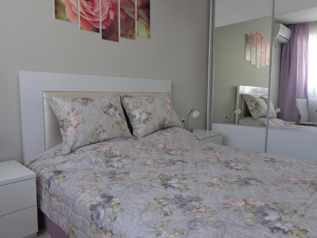 Luxury Apartment Lazur 2 Burgas Quarto foto